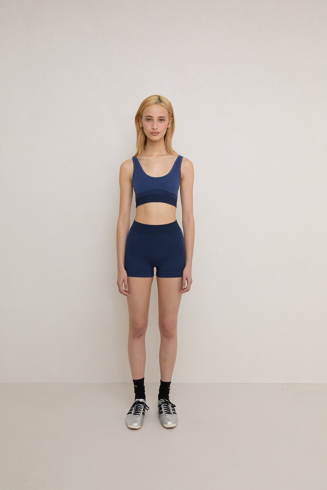 SCOOP WOOL CROP - DENIM